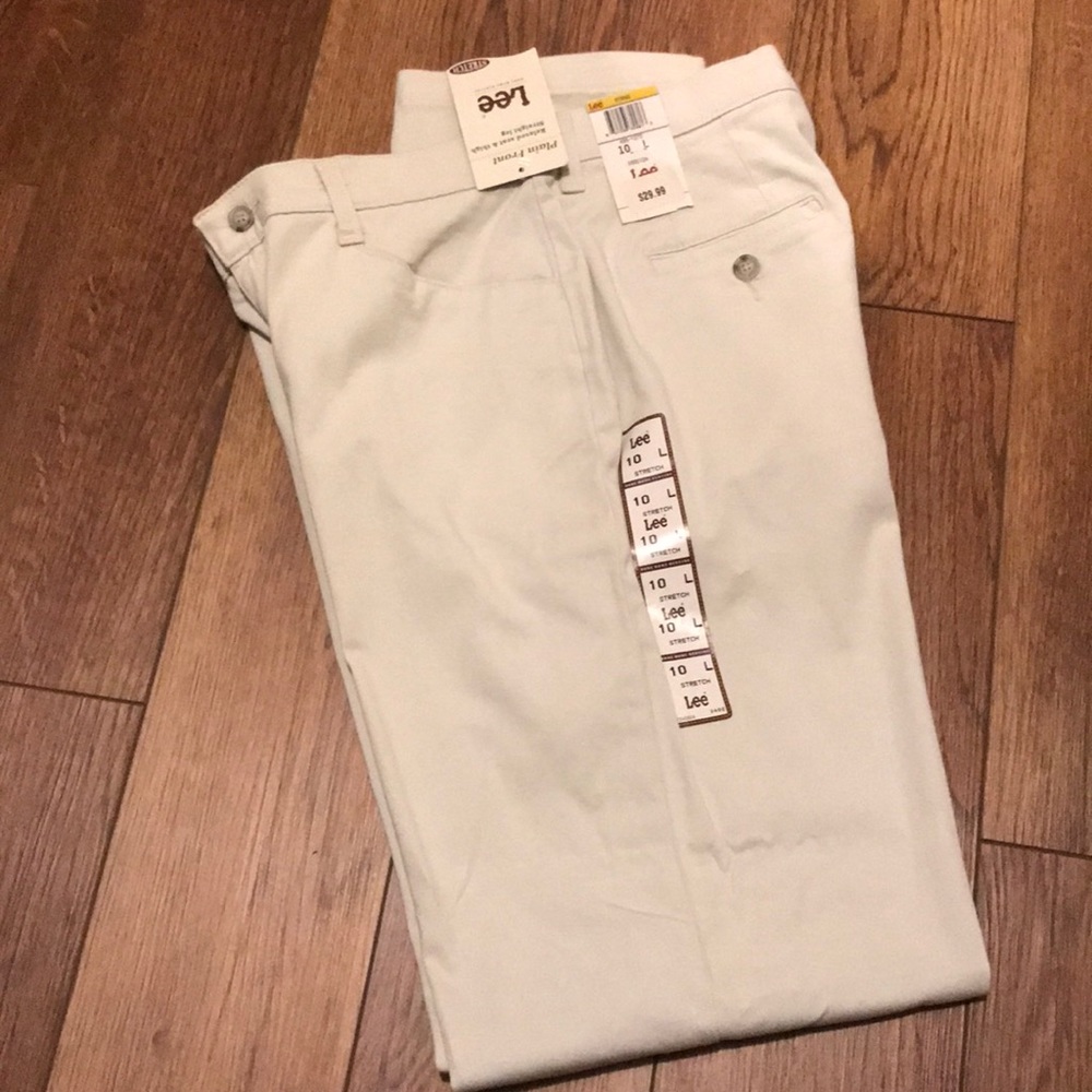 Lee plain front relaxed seat & thigh straight leg